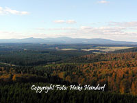 Blick vom Carlshausturm zum Brocken